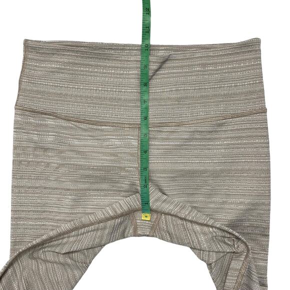 ATHLETA Jacquard Quail Tan Chaturanga Leggings Size Medium #293133 Textured Crop - Picture 7 of 8